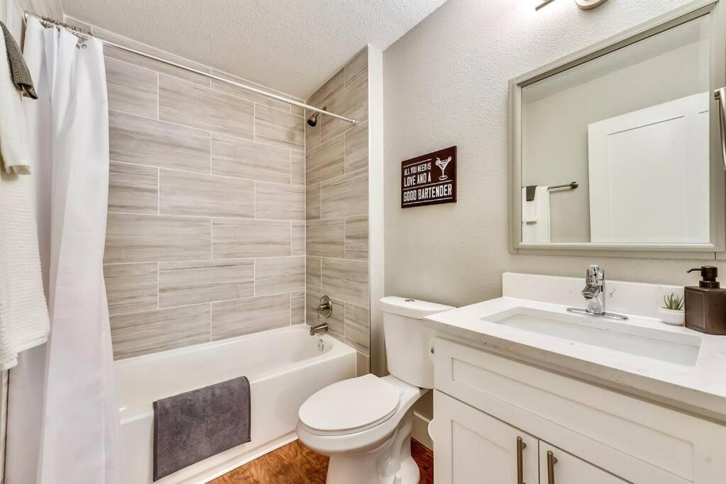 Hello Gorgeous Flat Near Downtown! Apartamento Dallas Exterior foto